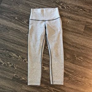 Lululemon High Rise Wunder Under - Size 6